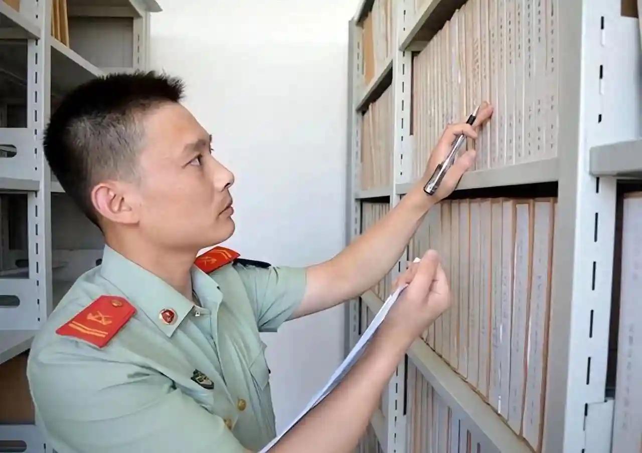 为什么劝定工勤岗的战友转岗要尽早呢？