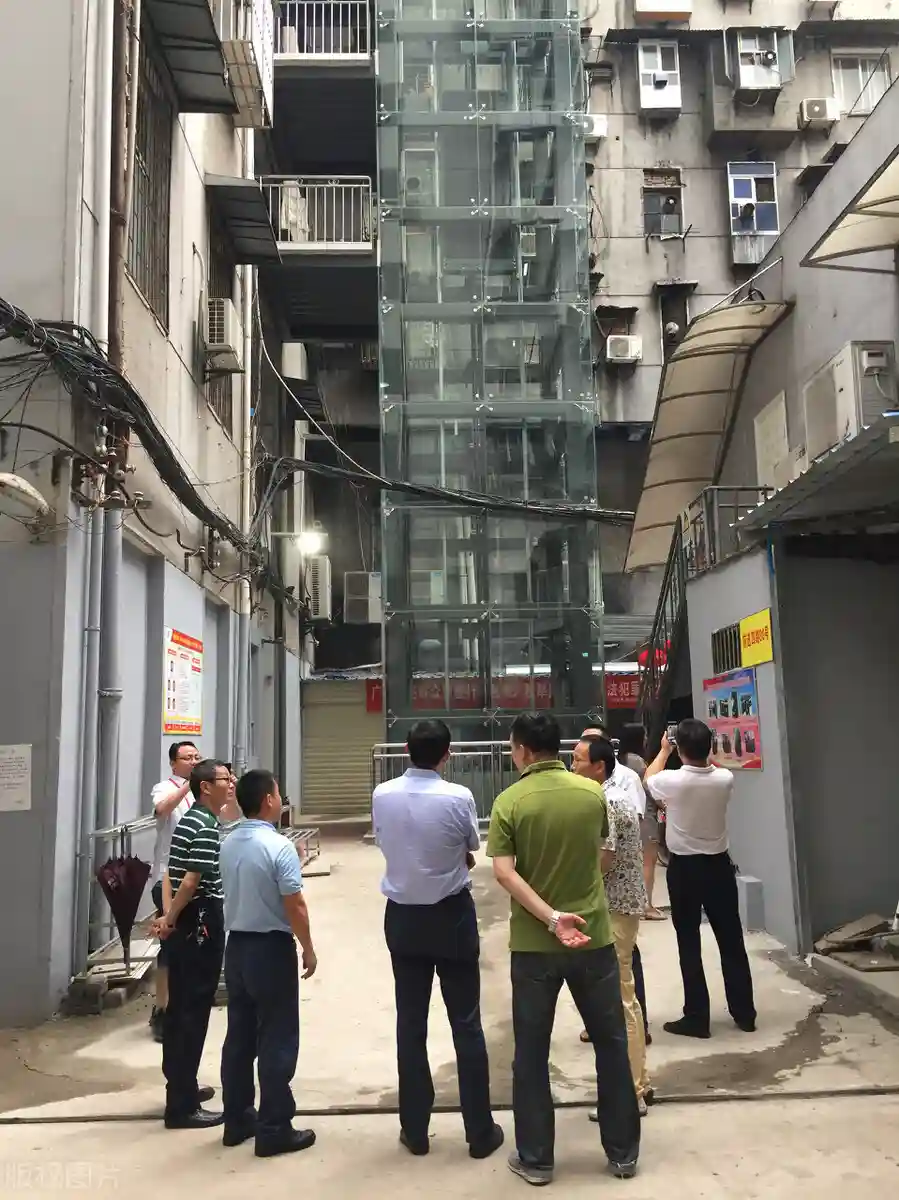 加装电梯每层分摊多少钱？