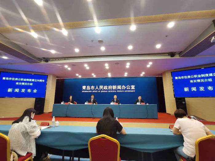 非议讲史-压根不存在但被消费的最多，且看帽子如何变为美女